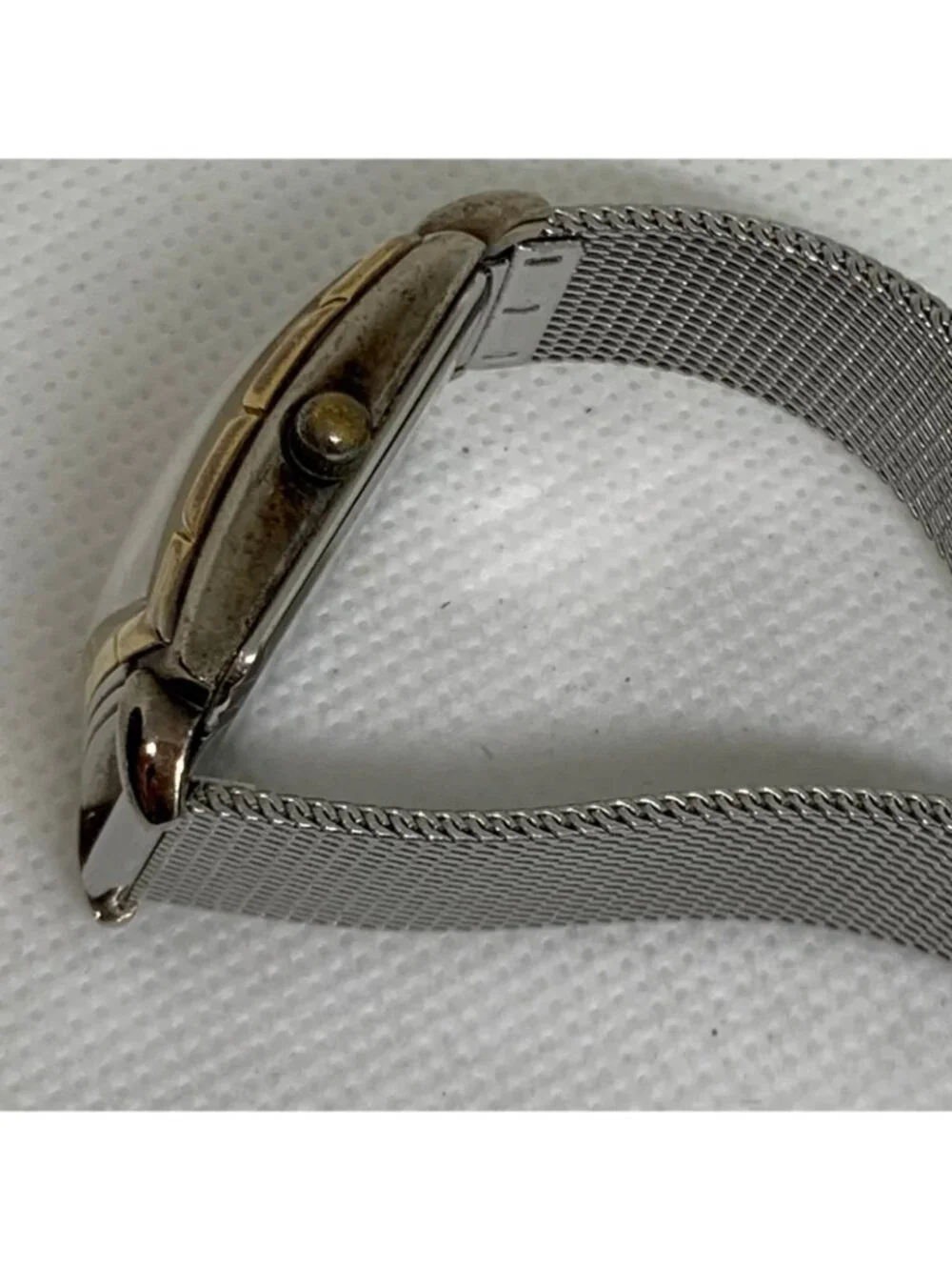 Vintage relic women’s watch silver gold tone squares case 26mm quartz running